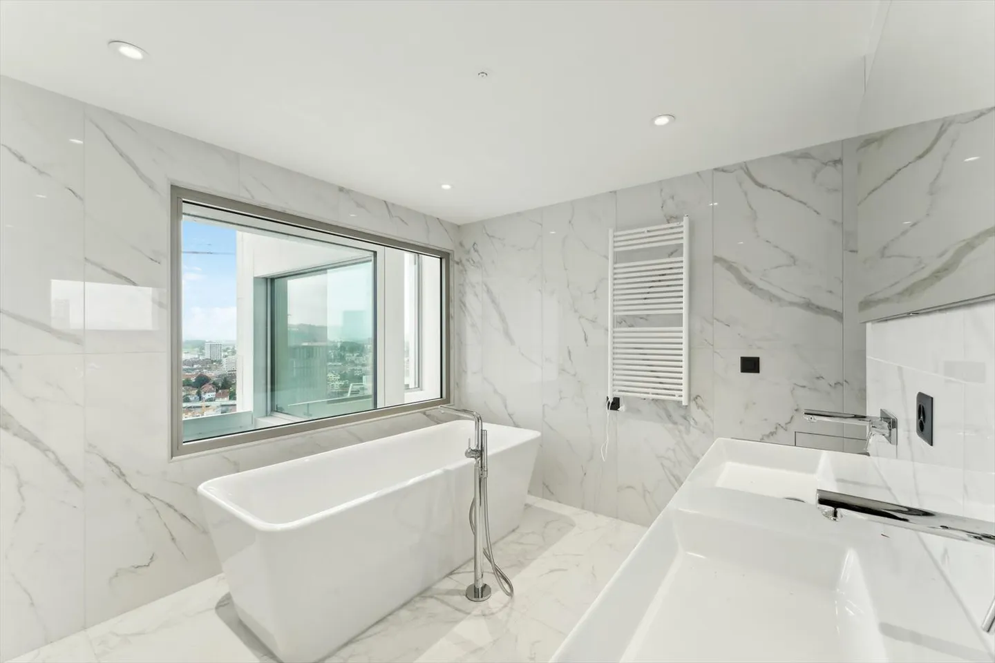 Vivere moderno nella Torre 55! - Foto 7 di 10