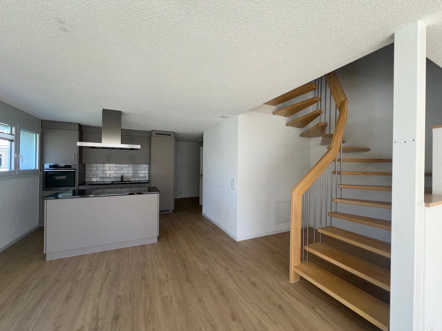 Geräumige 5.5-Zimmer Wohnung - Foto 3 von 13