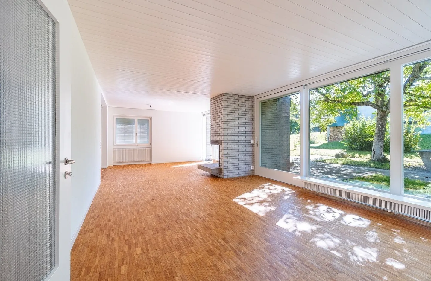 Casa unifamiliare da sogno di 7,5 locali con grande giardino e due ingressi - Foto 4 di 20