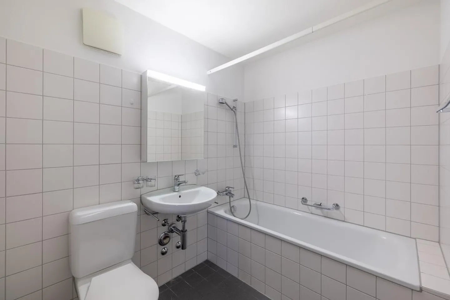 Bright 3.5-room apartment with beautiful balcony - Photo 7 of 10