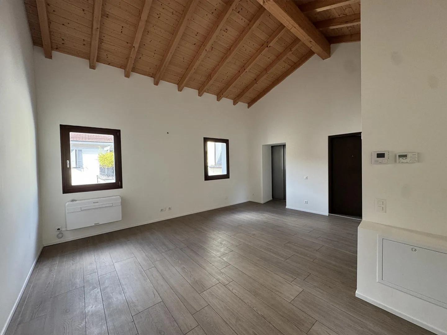 Modernes Büro mit 3,5 Zimmern zur Miete in Chiasso - Foto 4 von 8