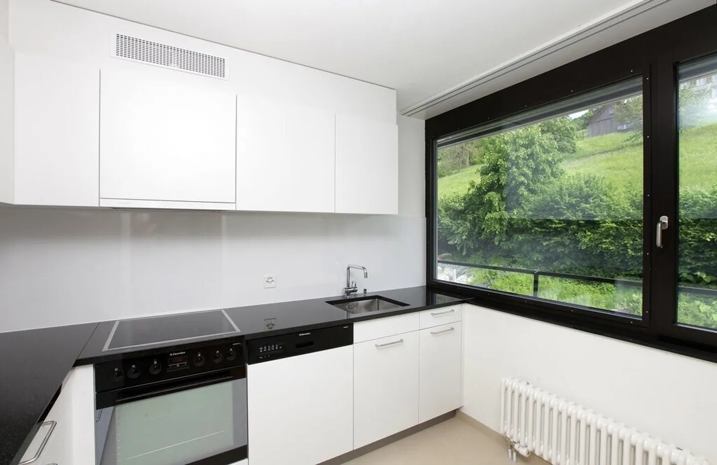 Appartamento moderno con vista sulla città - Foto 3 di 4