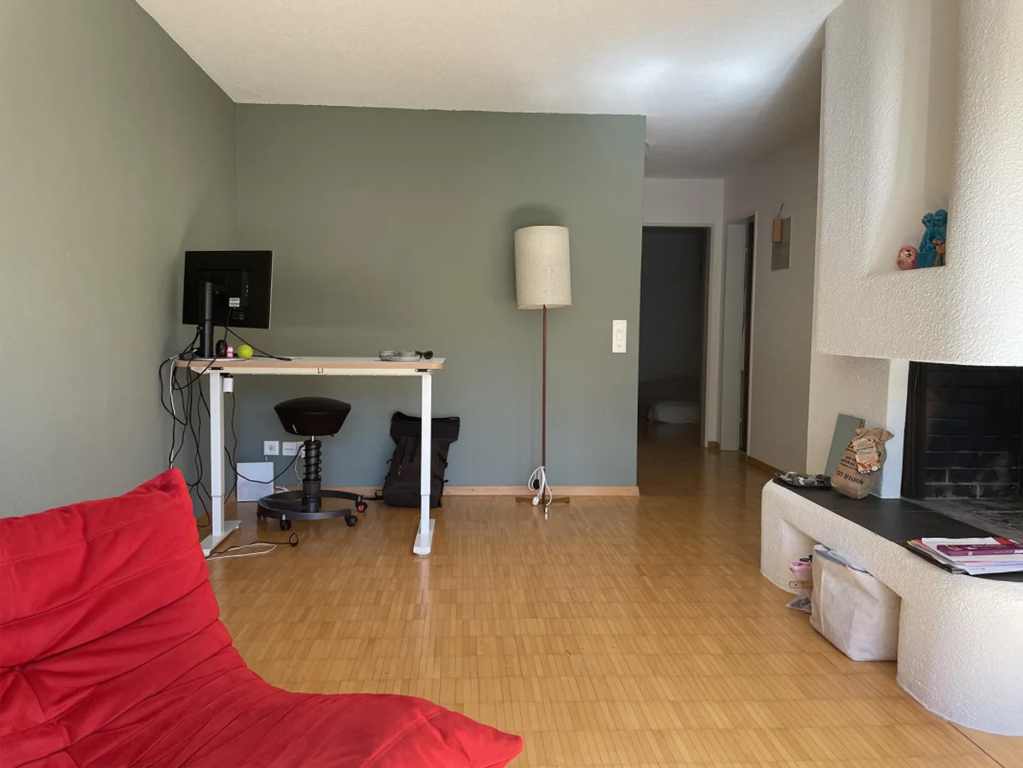 Küsnacht: Fireplace, Parking Space, Bathtub, Terrace & Private Garden - Photo 10 of 14