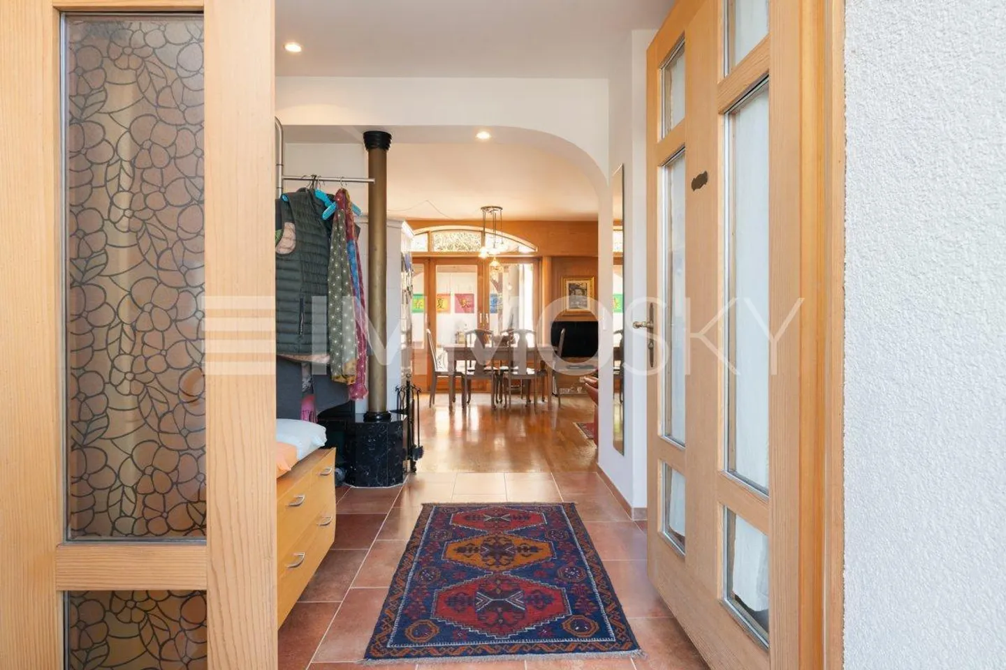 Votre maison avec beaucoup de charme et un certain je ne sais quoi - Photo 3 sur 5