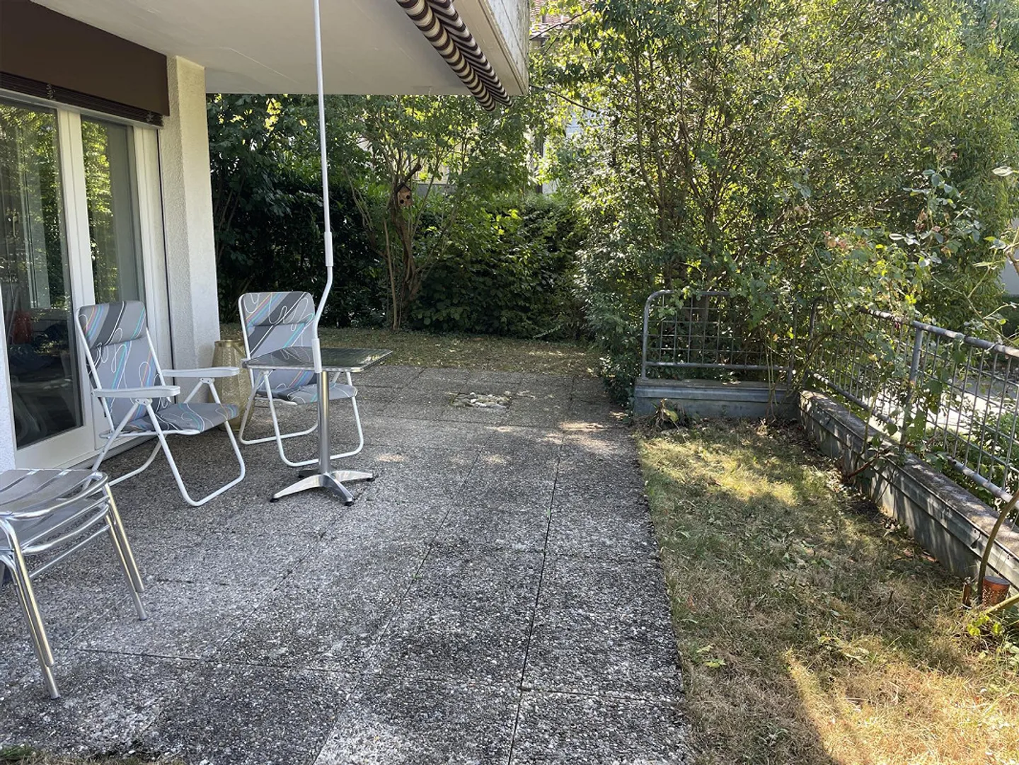 Küsnacht: Fireplace, Parking Space, Bathtub, Terrace & Private Garden - Photo 13 of 14