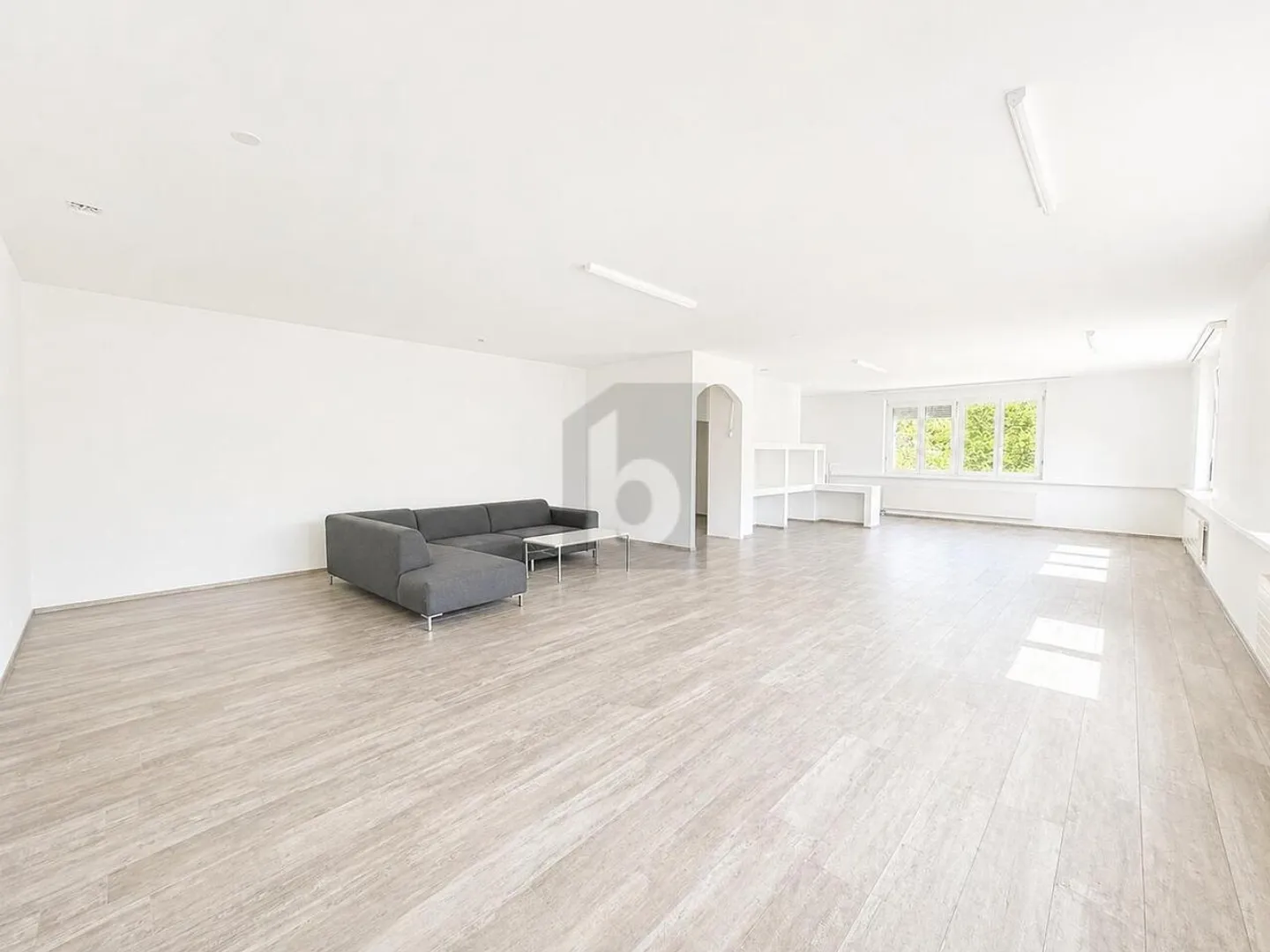 VERSATILE USAGE WITH KITCHEN AND BATHROOM - Photo 4 of 5