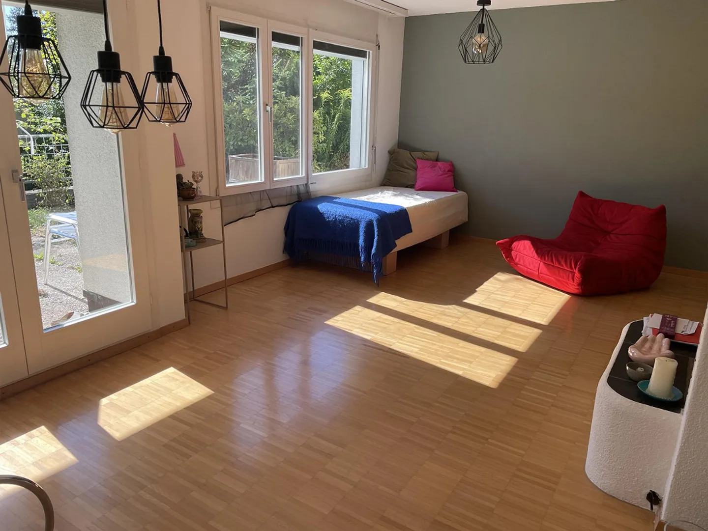 Küsnacht: Fireplace, Parking Space, Bathtub, Terrace & Private Garden - Photo 11 of 14