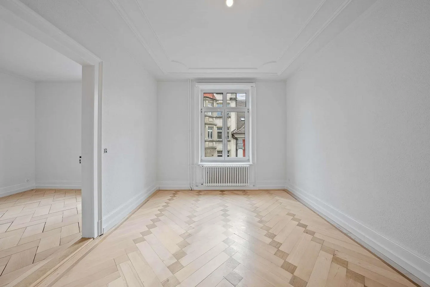 Incantevole appartamento di 3,5 stanze, appena ristrutturato e pronto per essere abitato - Foto 9 di 14