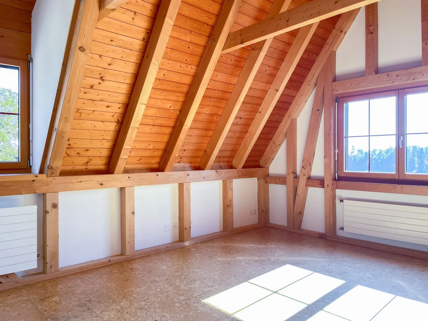 Grande casa unifamiliare con paesaggio da giardino idilliaco e assoluta tranquillità - Foto 8 di 19