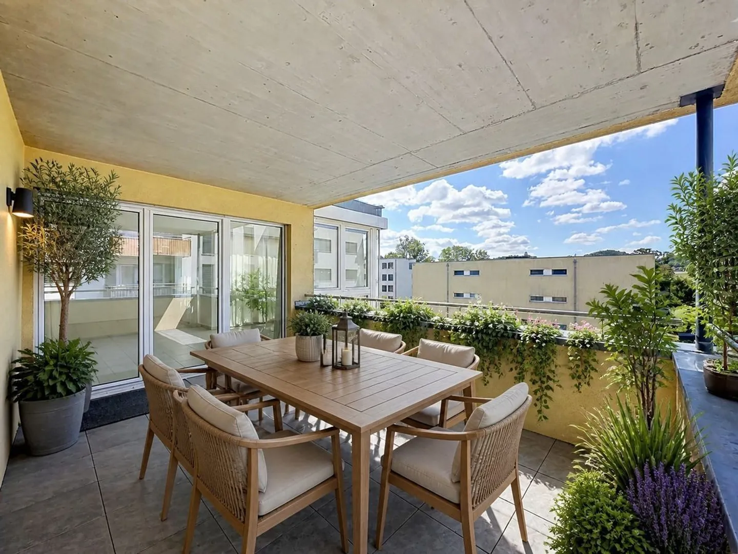 Renovated Apartment with Lake View - Photo 10 of 12