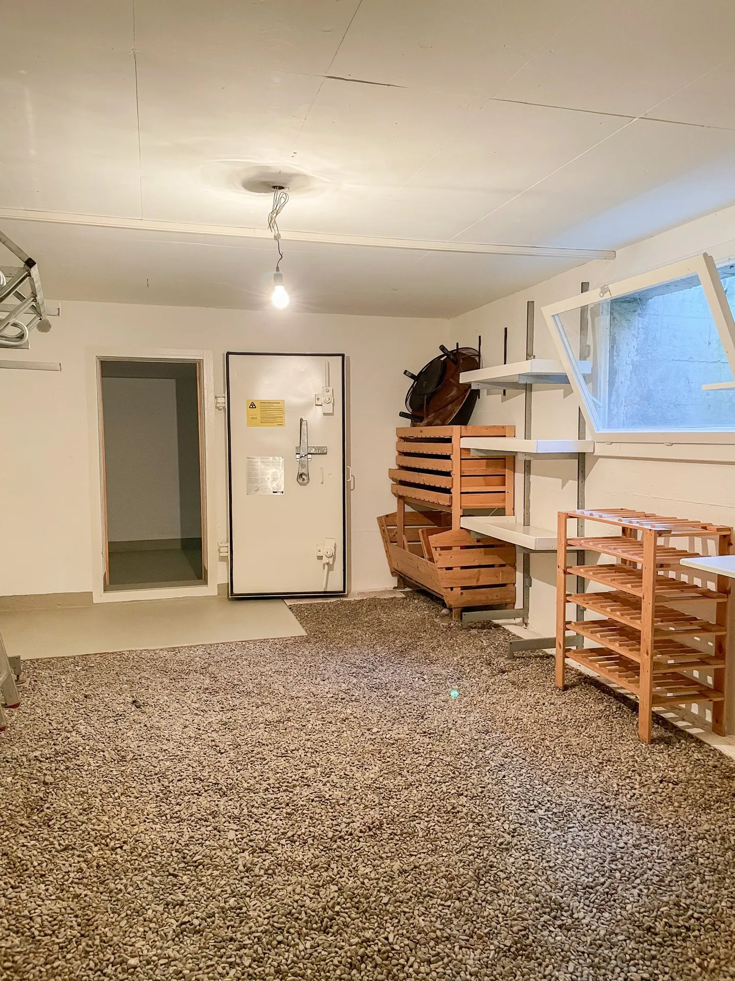 Grande casa unifamiliare con paesaggio da giardino idilliaco e assoluta tranquillità - Foto 16 di 19