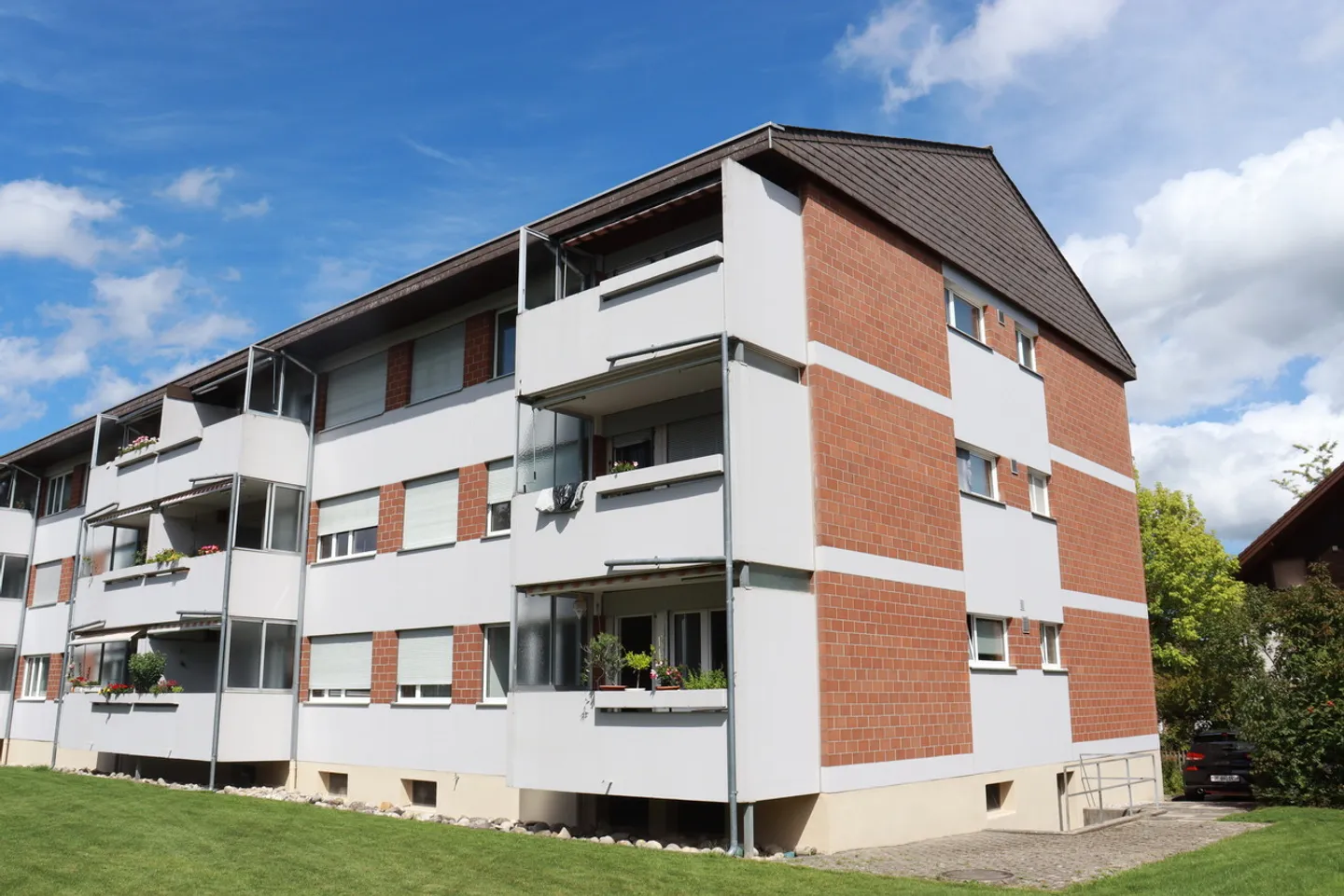 Appartamento di 3,5 stanze situato in una zona tranquilla a Kirchberg BE - Foto 1 di 9