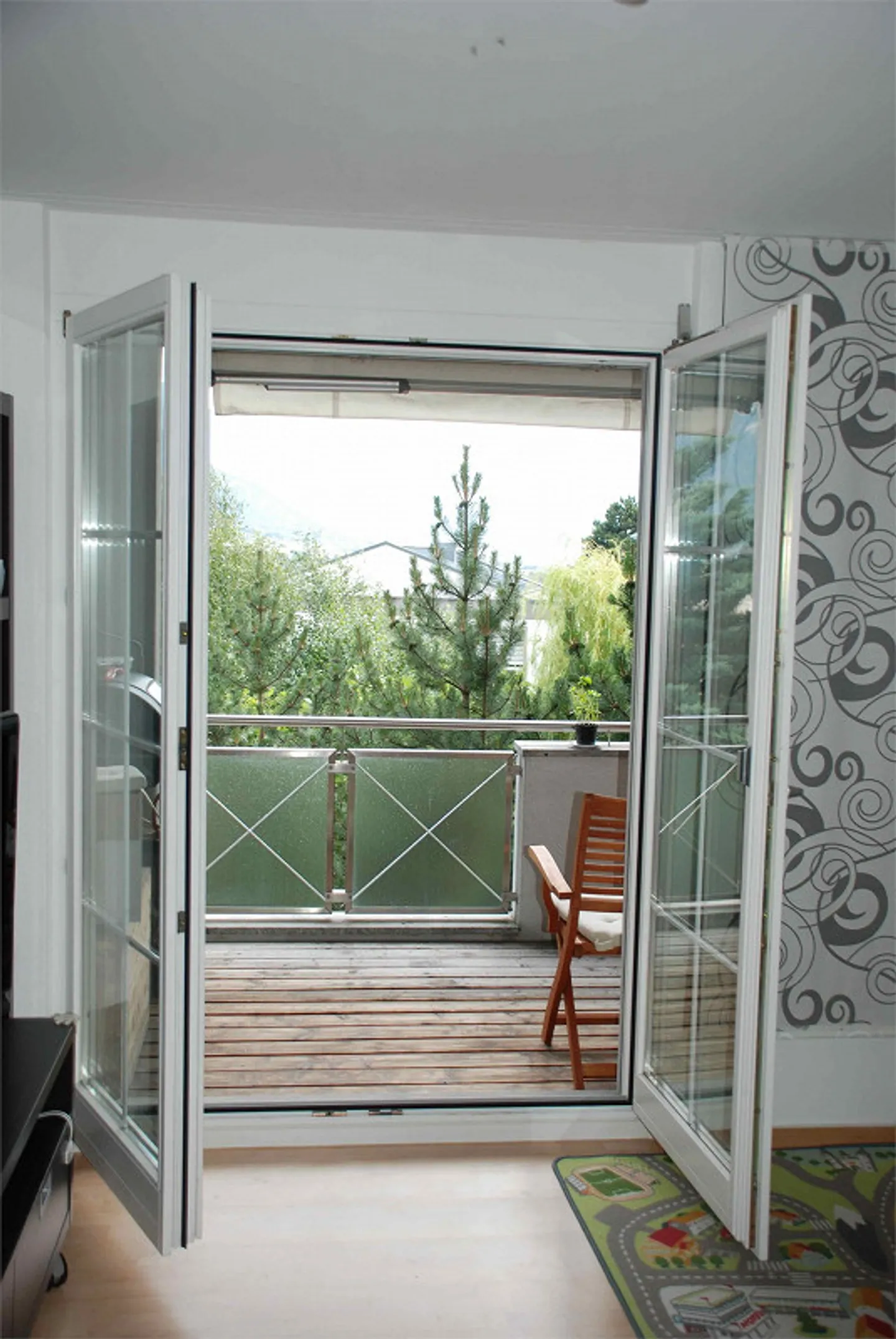 Sonnige 2 1/2-Zimmer-Wohnung/ MFH zur alta Dorfschmitta - Photo 3 sur 5