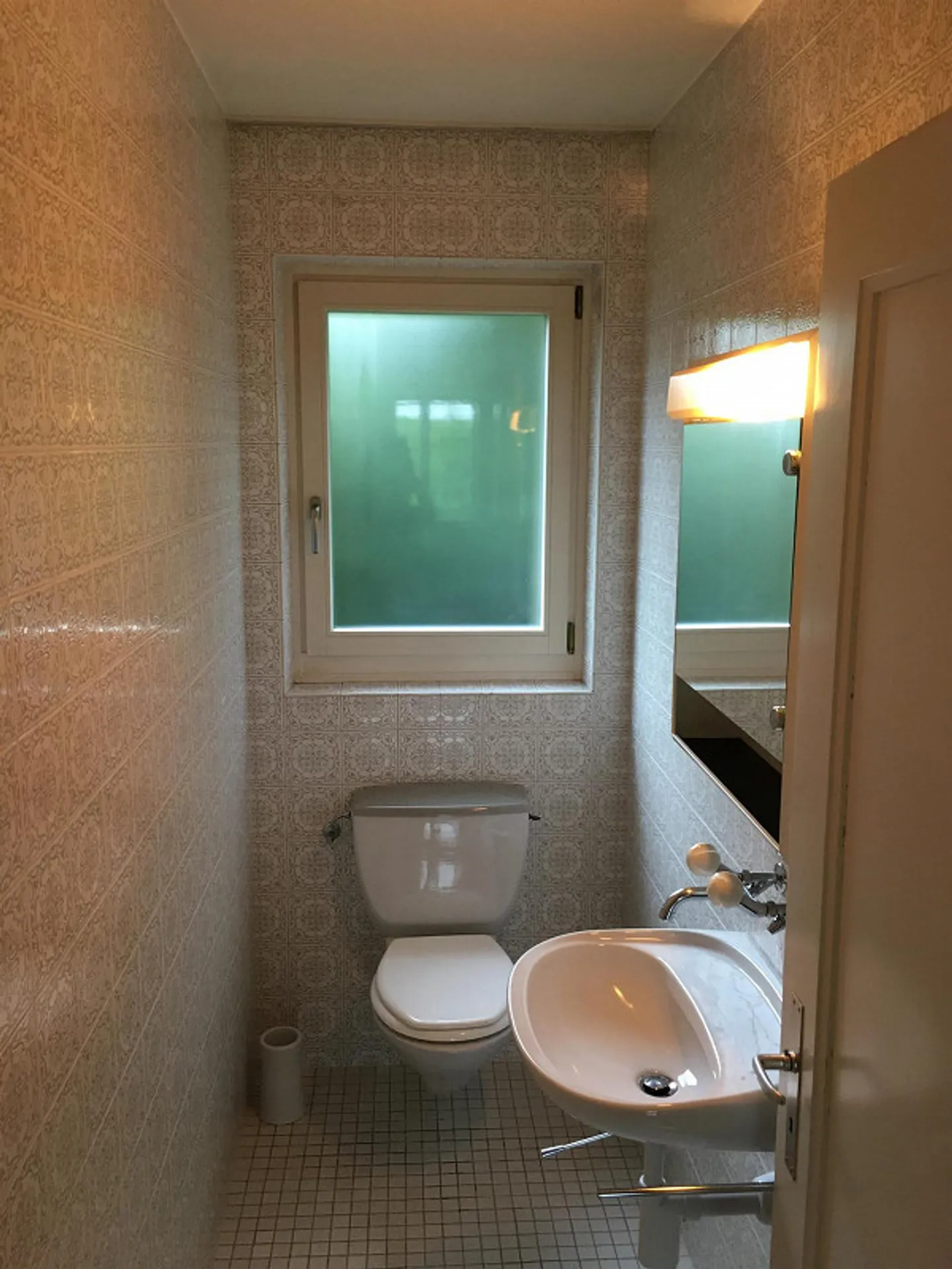 Geräumige Wohnung mit Balkon - Foto 2 von 8