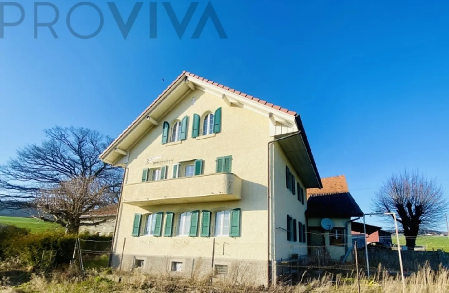 Casa padronale con fienile e grande terreno - Foto 1 di 6