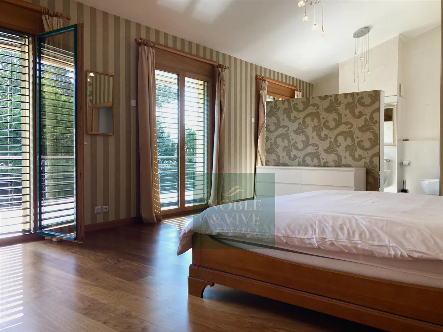 Villa mit 12 Zimmern - Foto 8 von 8