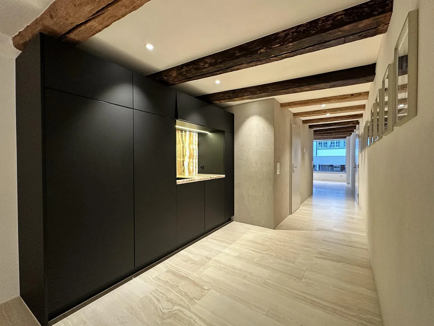 Showroom/Ufficio attraente in posizione privilegiata Centro storico di Wil SG - Foto 1 di 13