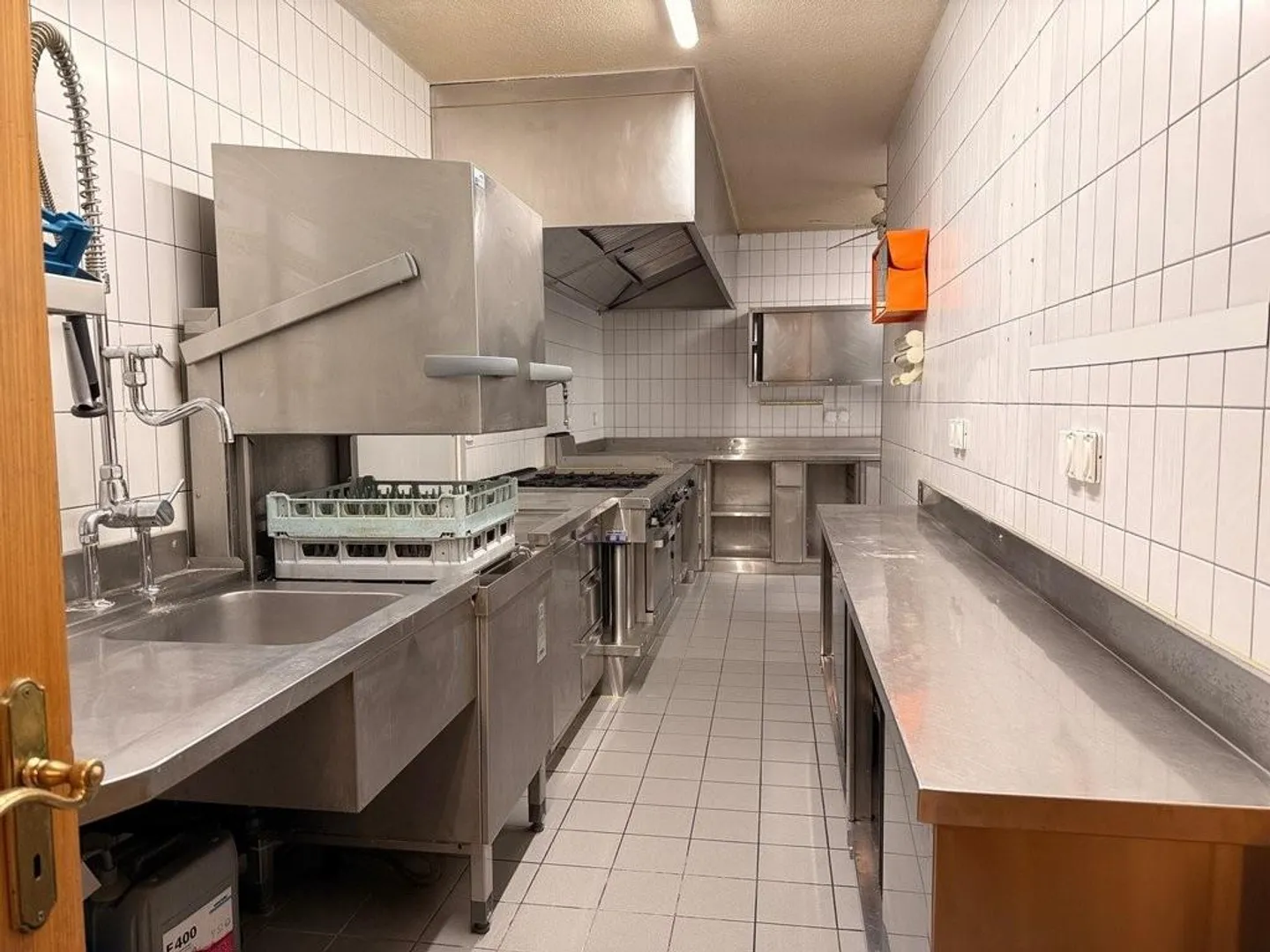 Voll ausgestattetes Restaurant zu vermieten - Foto 3 von 8