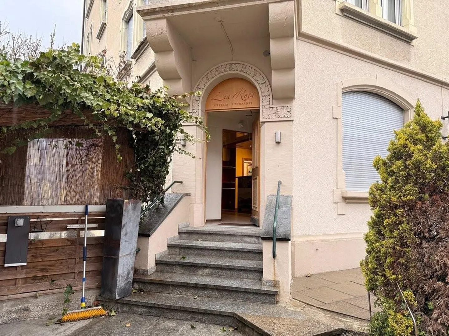 Voll ausgestattetes Restaurant zu vermieten - Foto 2 von 8