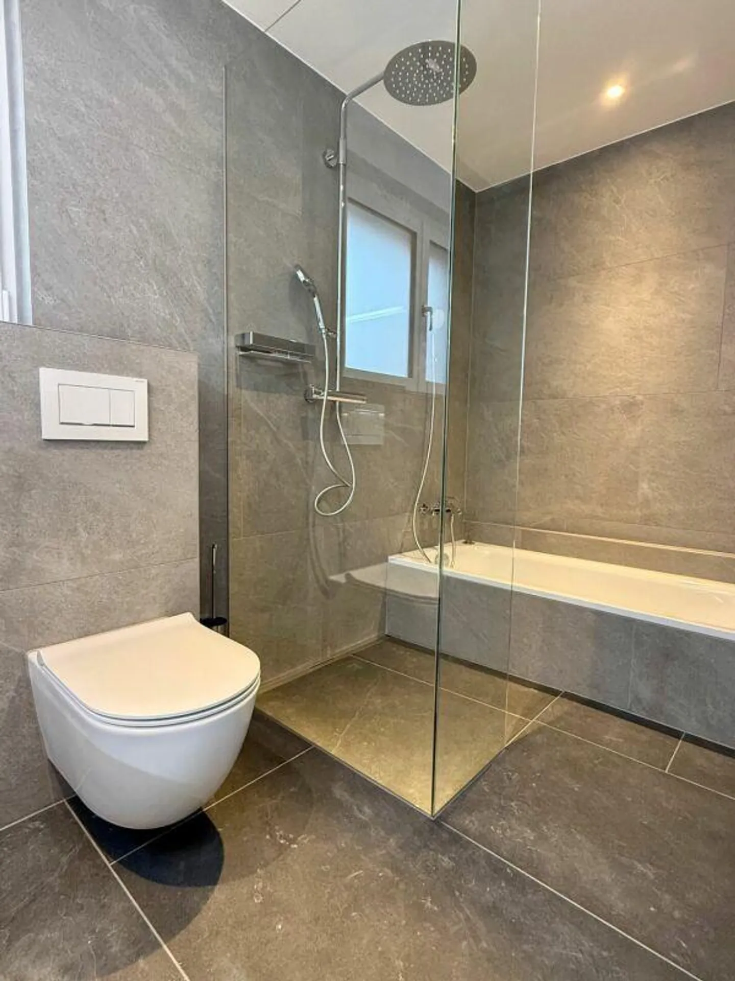 4-room apartment with mountain view - Photo 6 of 7