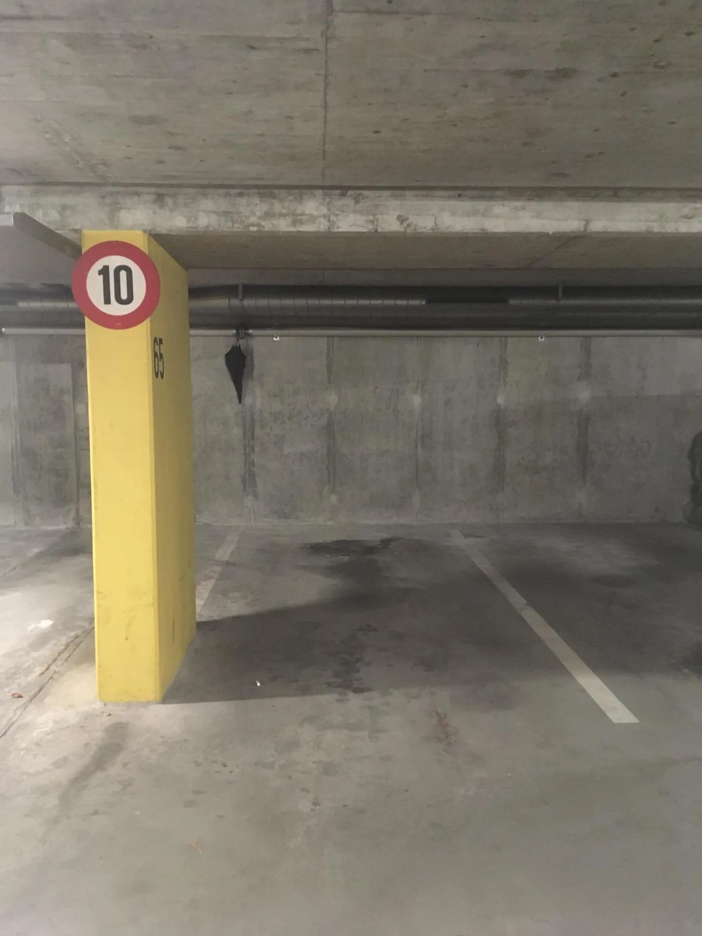 Parking space in the Sonnenfeld district Steffisburg - Photo 1 of 3