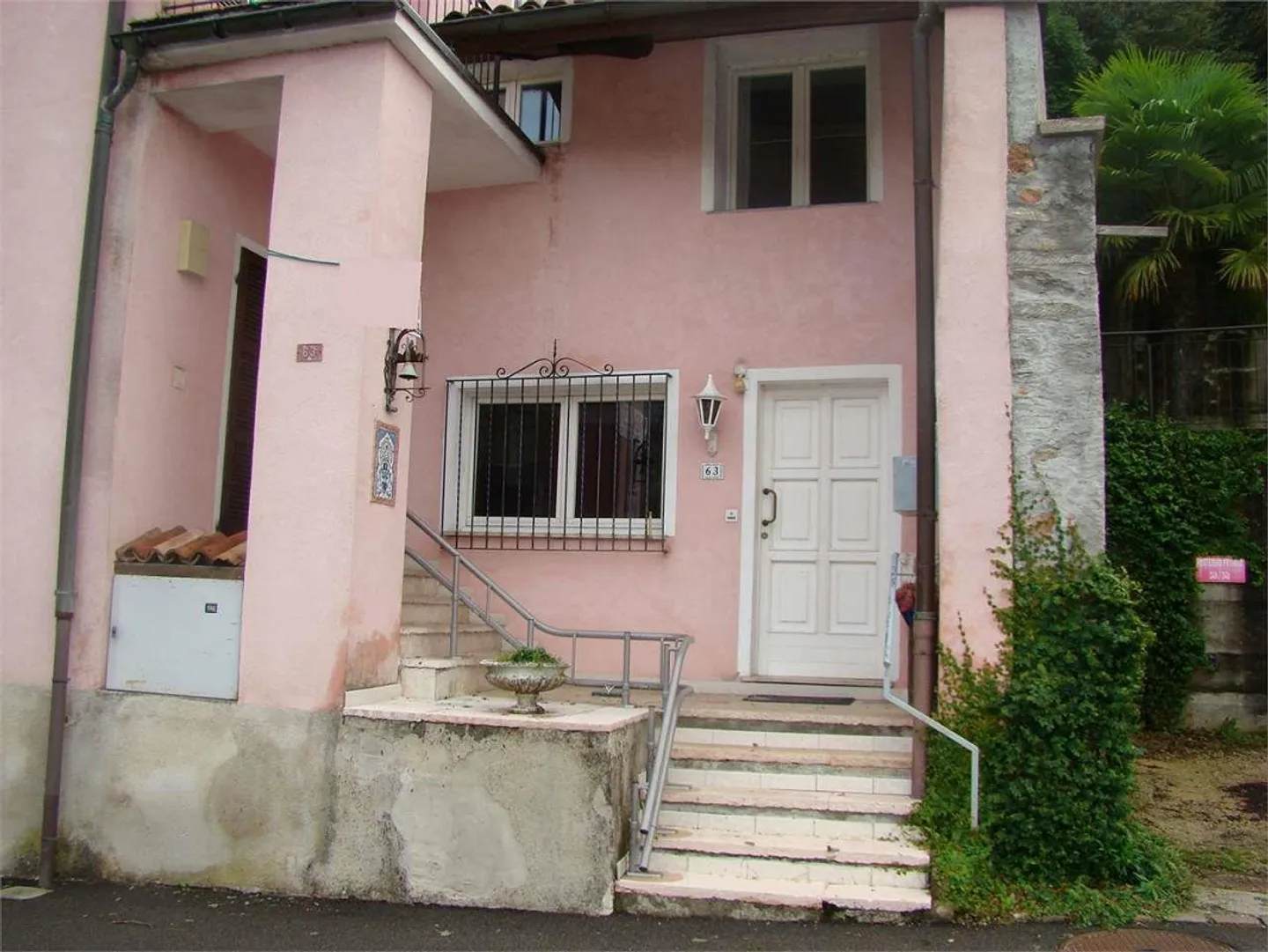 Figino, characteristic house with garden, grotto and lake view - Photo 4 of 13