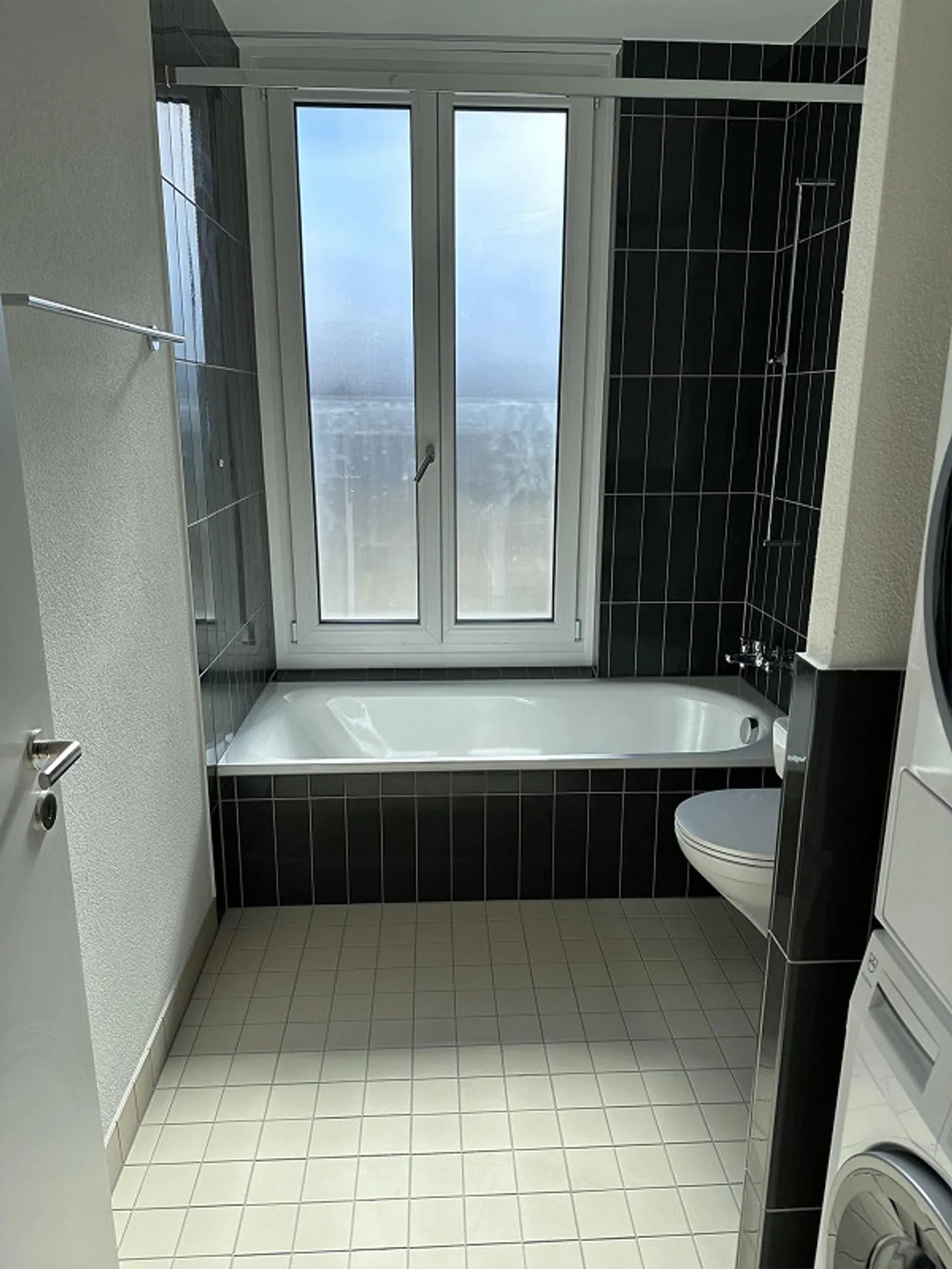 Moderne 3.5-Zimmer-Wohnung in Dübendorf - Foto 4 von 9