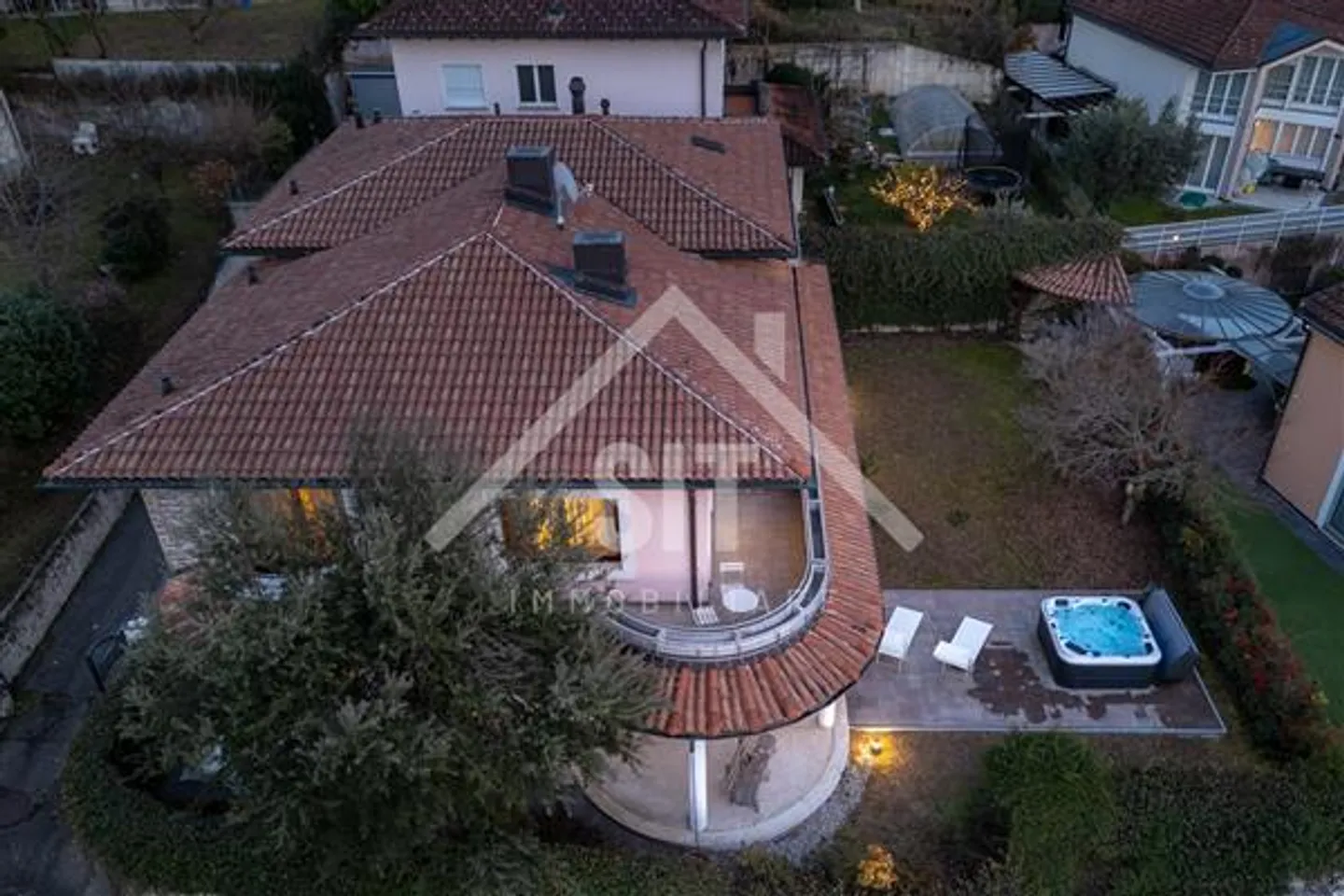 Pregassona: Einfamilienhaus 8.5 Zimmer - Foto 12 von 13