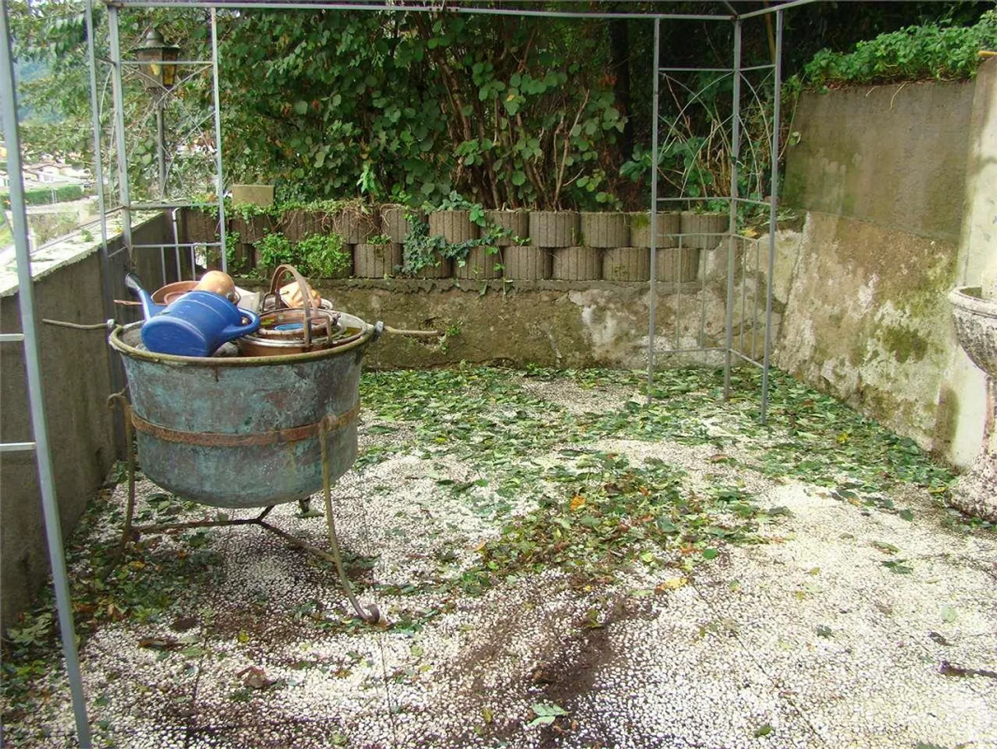 Figino, characteristic house with garden, grotto and lake view - Photo 10 of 13