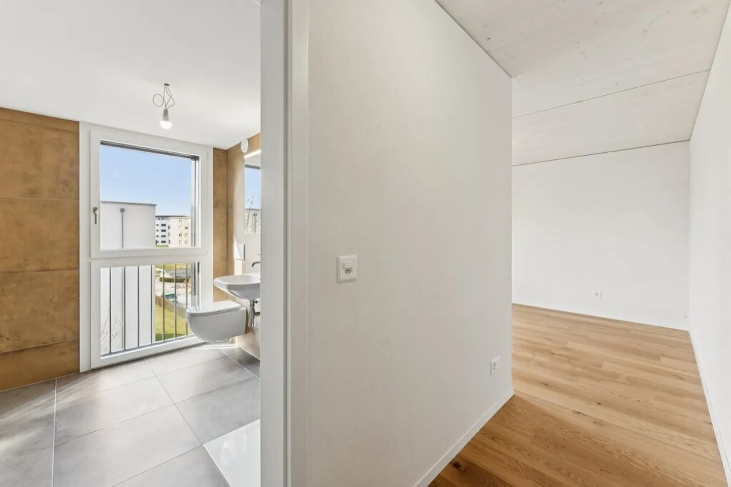Zu ergreifen! Wunderschöne Unterkunft in einem Neubau! - Foto 5 von 11