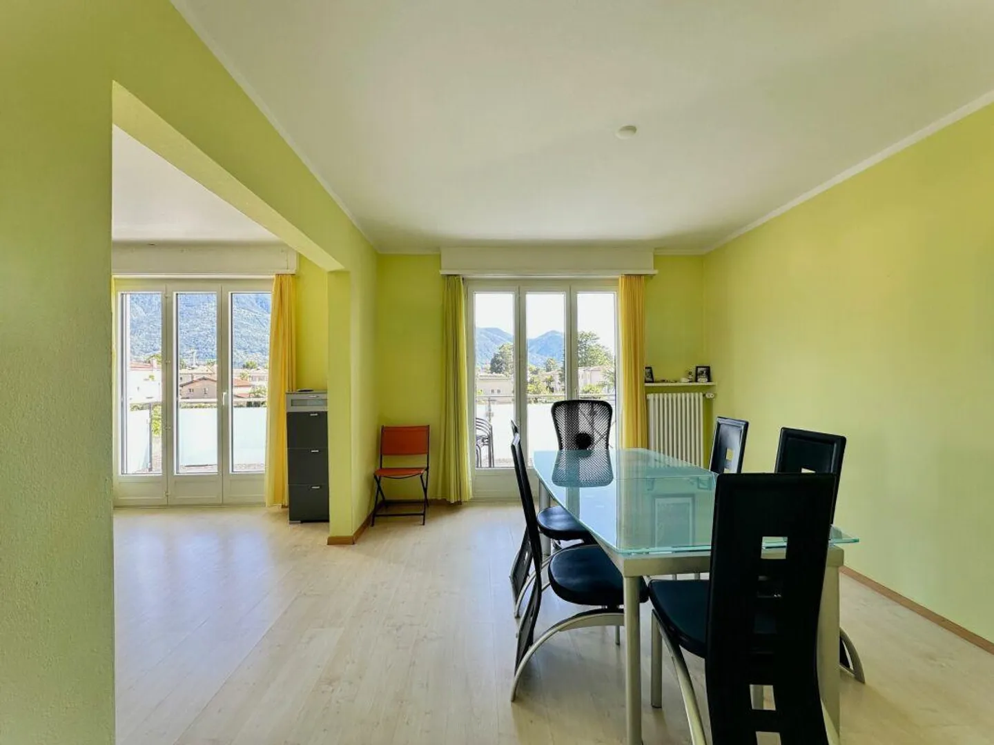 Ampio appartamento di 3,5 locali con vista panoramica - Ascona - Foto 4 di 10