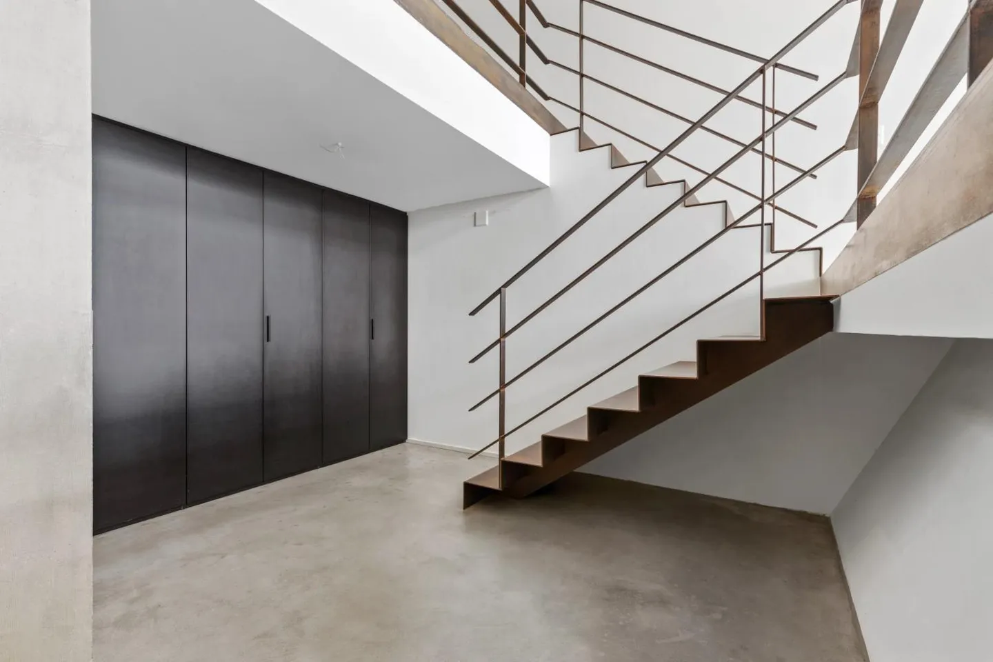 Bel appartamento / loft al 4° piano con 2,5 stanze con possibilità di farne 3,5 - Foto 5 di 13