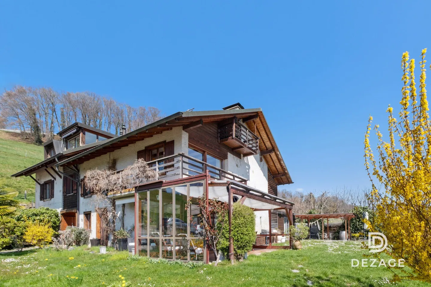 Casa familiare di 7,5 stanze di 195 m²: 5 camere da letto, grande giardino, piscina e vista sul lago e sulle montagne a 10 minuti dal centro di Vevey - Foto 11 di 13