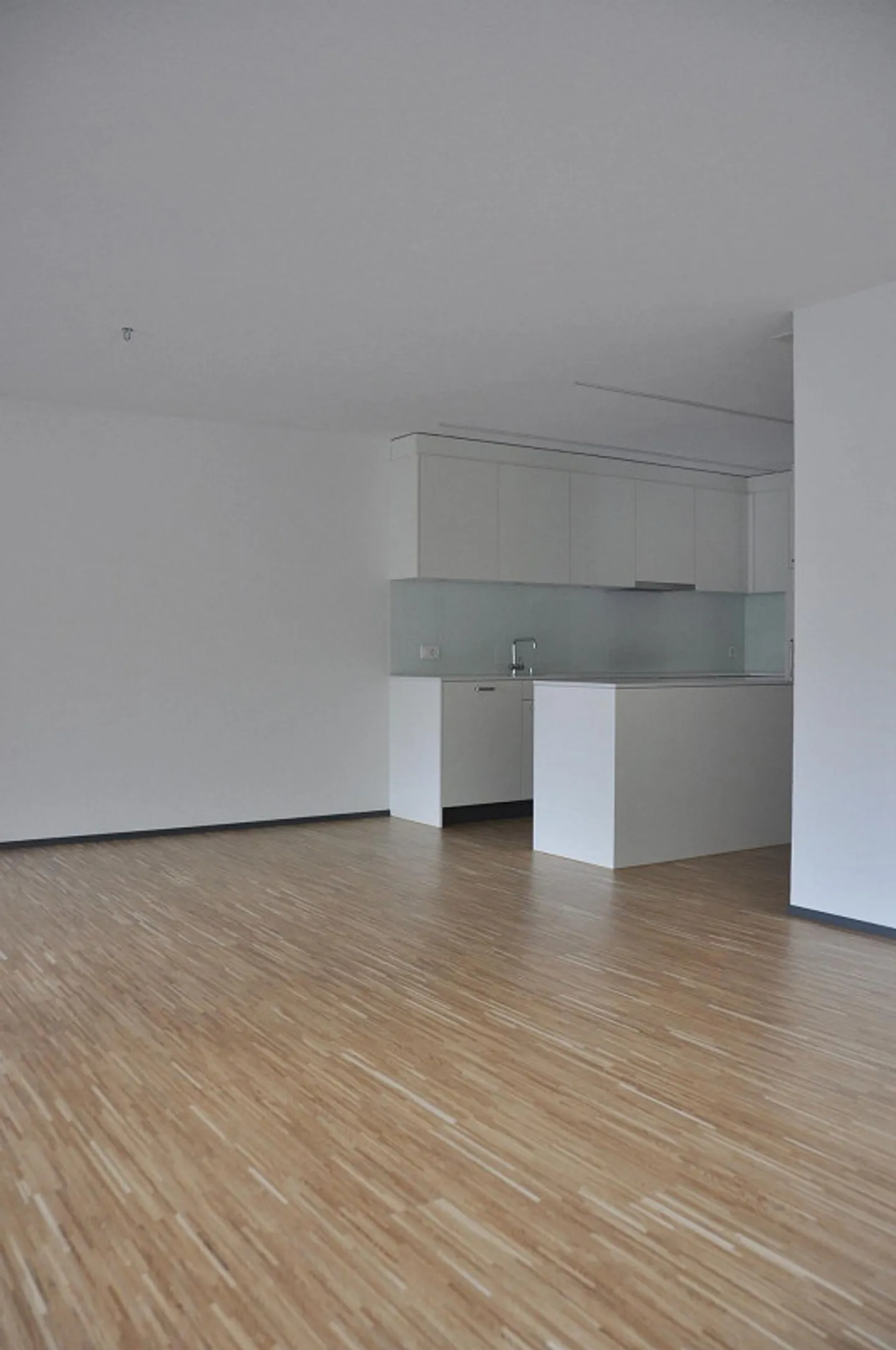 Bell'appartamento di 3,5 stanze con balcone - Foto 3 di 11