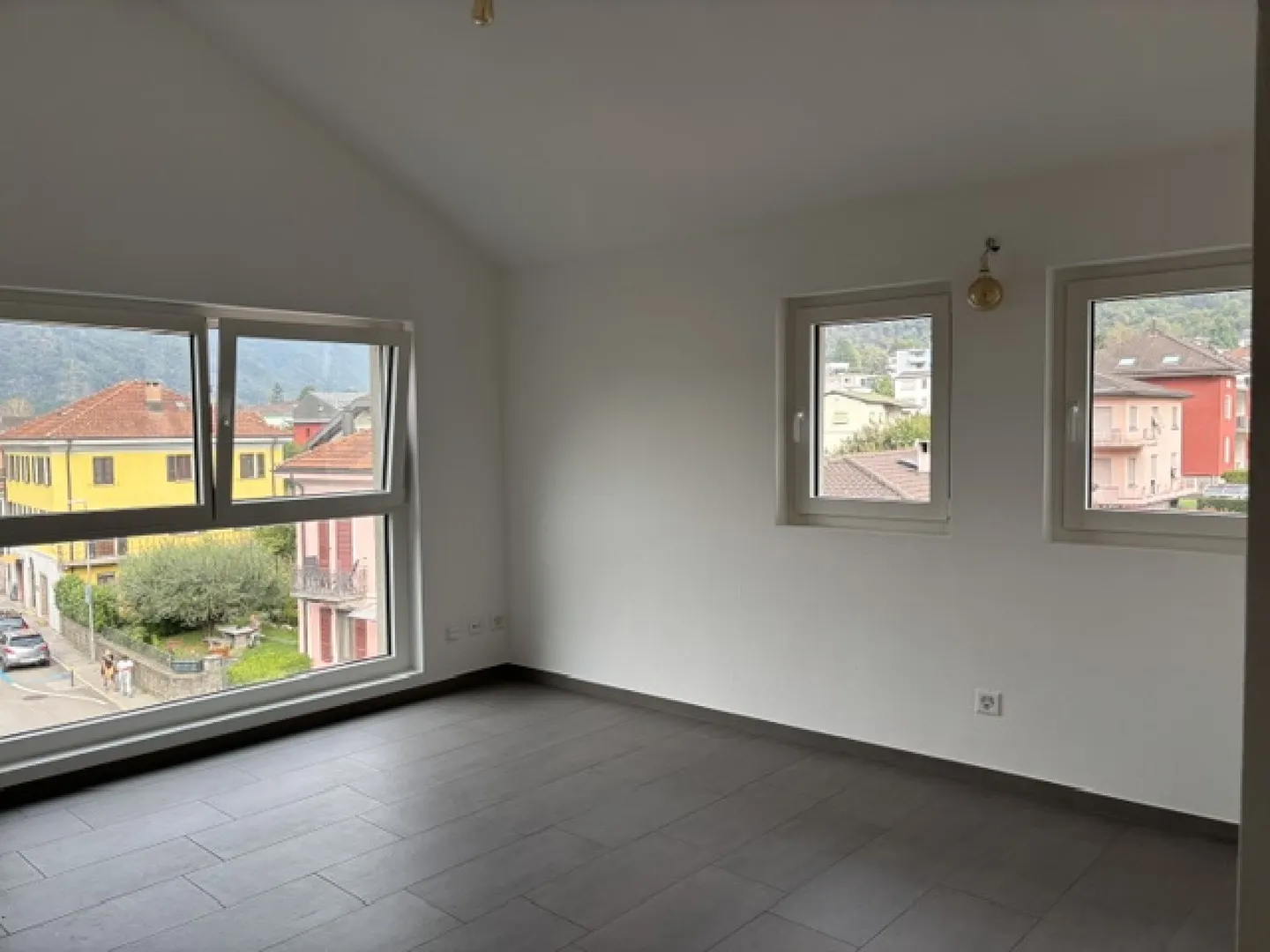 Appartamento 3.5 locali affascinante - Foto 3 di 8