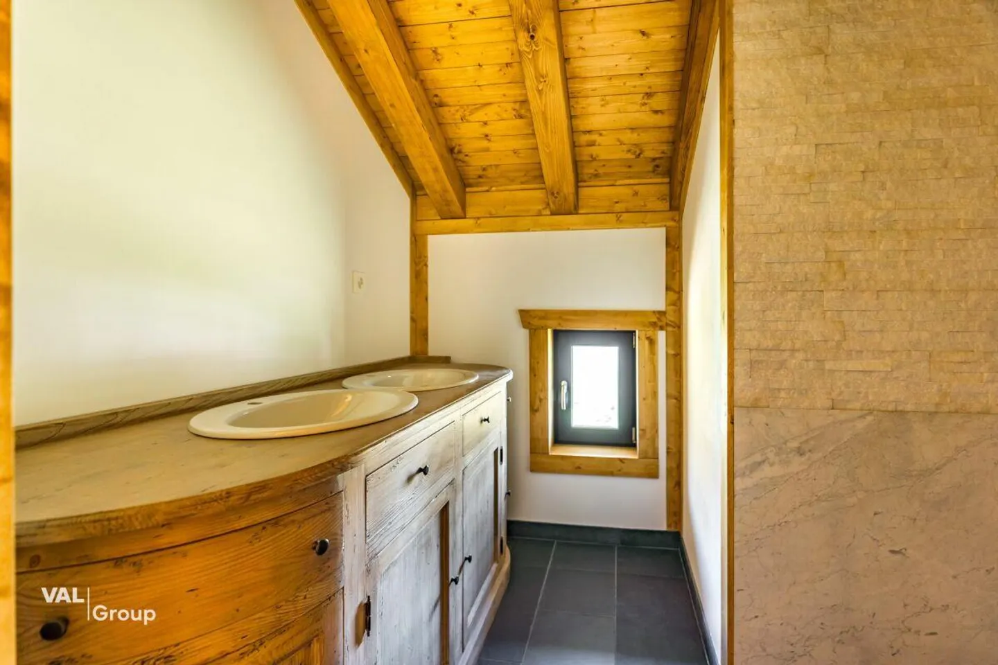 L'ultimo chalet: nuova costruzione con seconda casa a Grächen - Foto 16 di 24