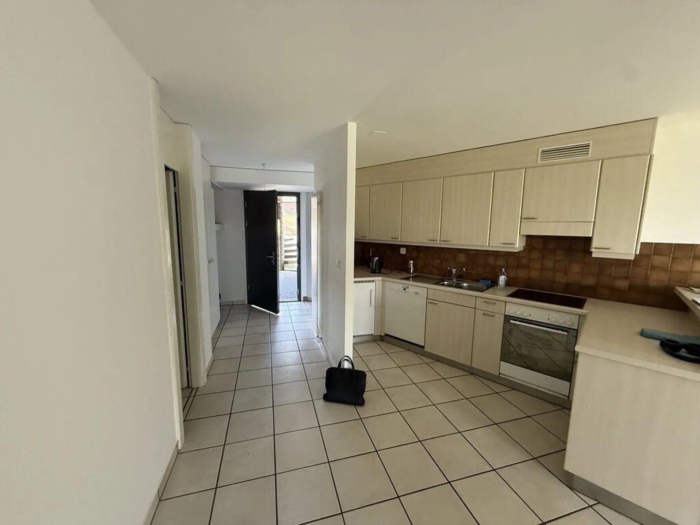 Zu ergreifen! Wunderschöne Unterkunft in einem ruhigen Viertel in Aigle! - Foto 4 von 6