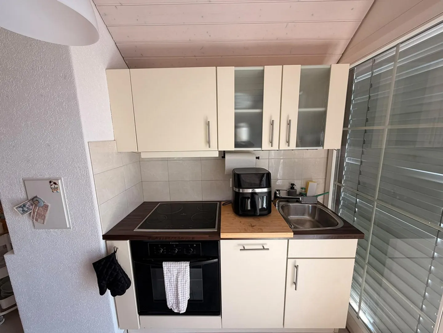 Charmante Dachwohnung mit Terrasse - Foto 6 von 14