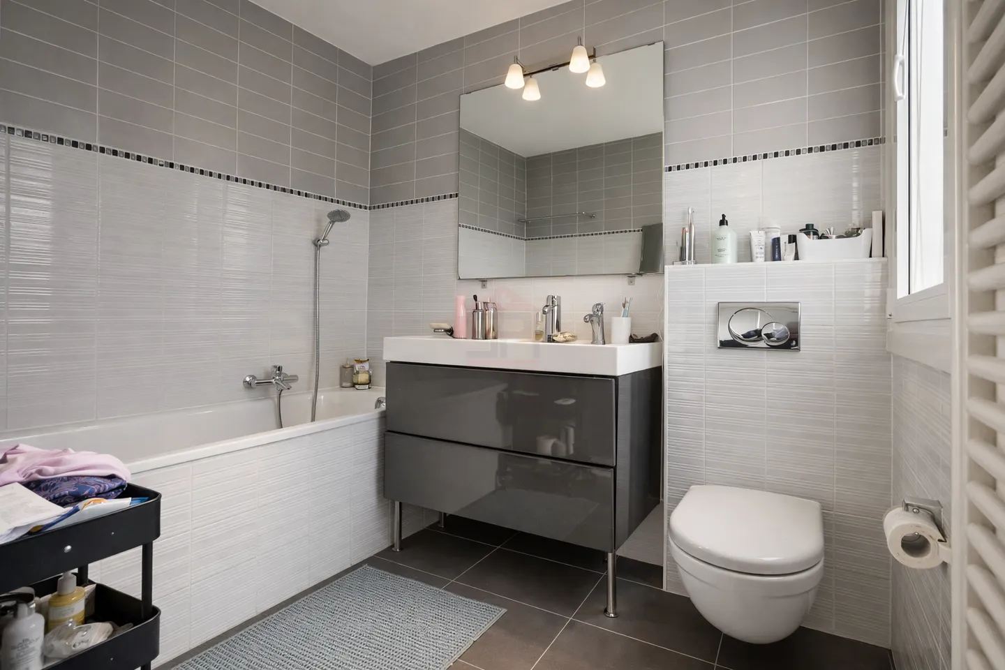 Elegante villa familiare con grande giardino pianeggiante e grande potenziale? Founex - Foto 8 di 9