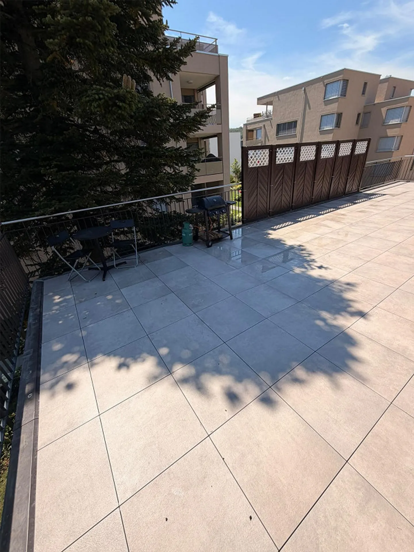 Charmante Dachwohnung mit Terrasse - Foto 8 von 14