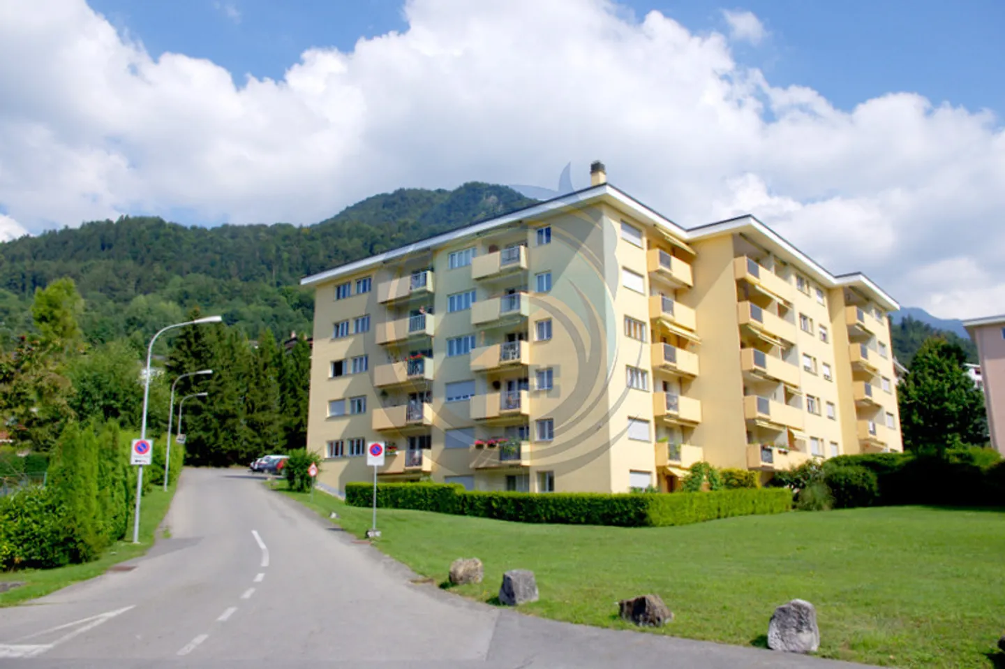 BEL APPARTAMENTO DI 3.5 LOCALI A CHERNEX-SUR-MONTREUX - Foto 2 di 9