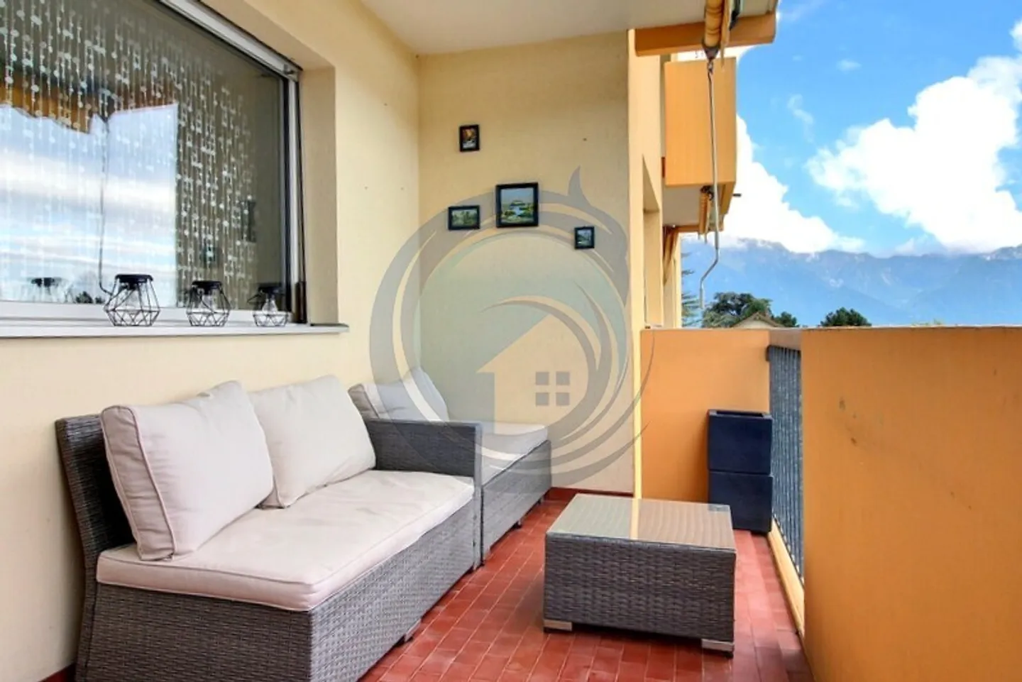 BEL APPARTAMENTO DI 3.5 LOCALI A CHERNEX-SUR-MONTREUX - Foto 3 di 9