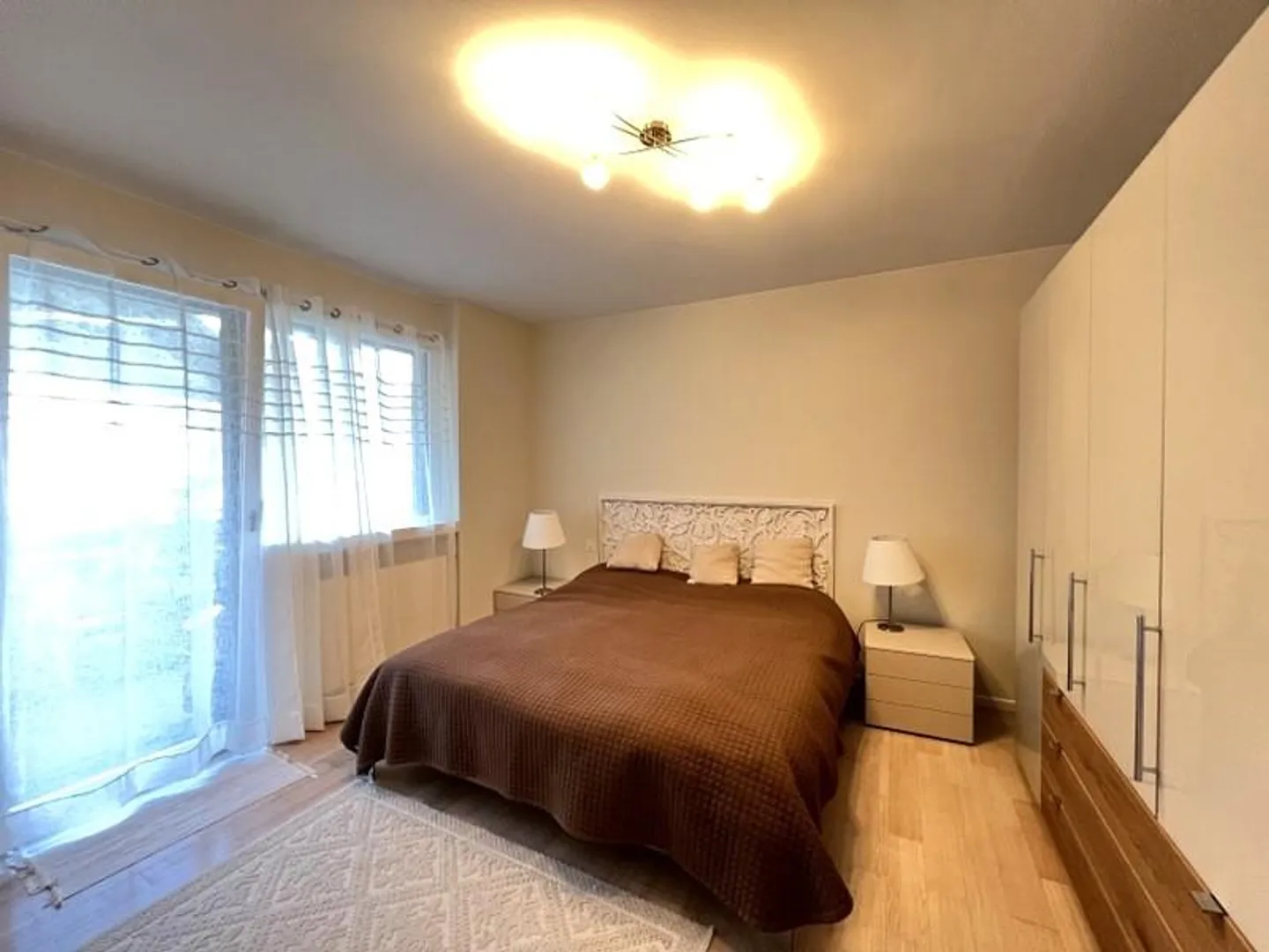 Prestigious penthouse apartment with 3.5 rooms directly on the lake shore - Photo 10 of 13