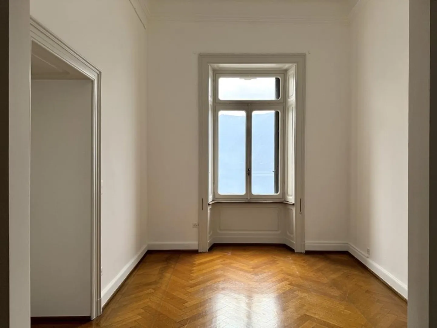 Lugano: Repräsentatives Büro im Stadtzentrum - Foto 1 von 8