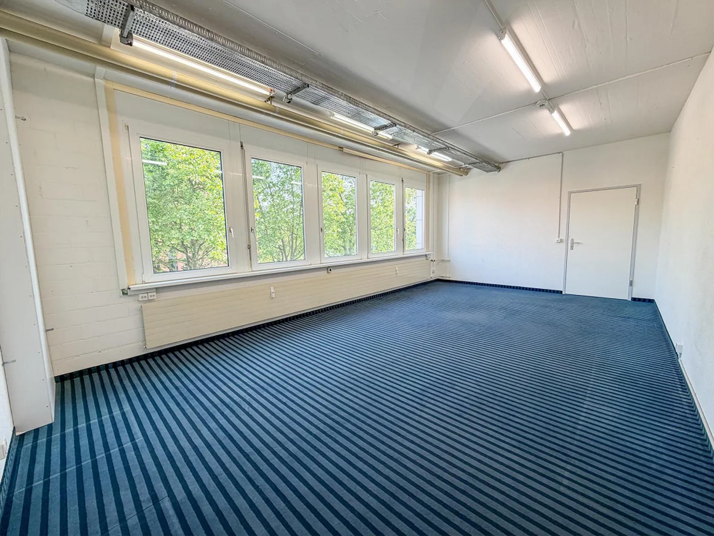 Vielseitiger Studio oder Büroraum - Foto 1 von 6