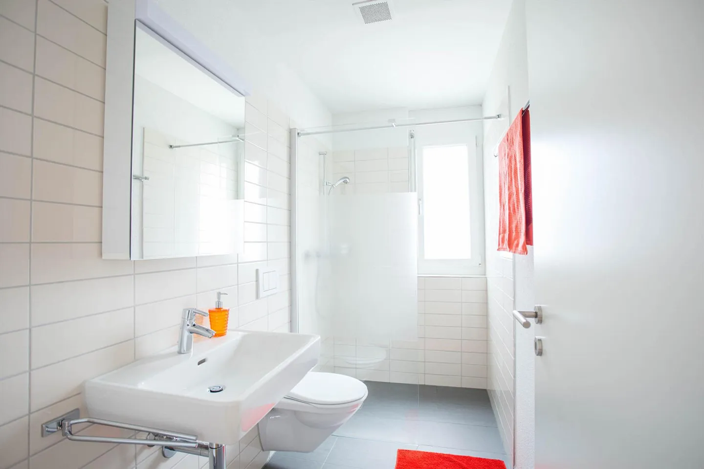 Geräumige Wohnung mit Balkon - Foto 5 von 9