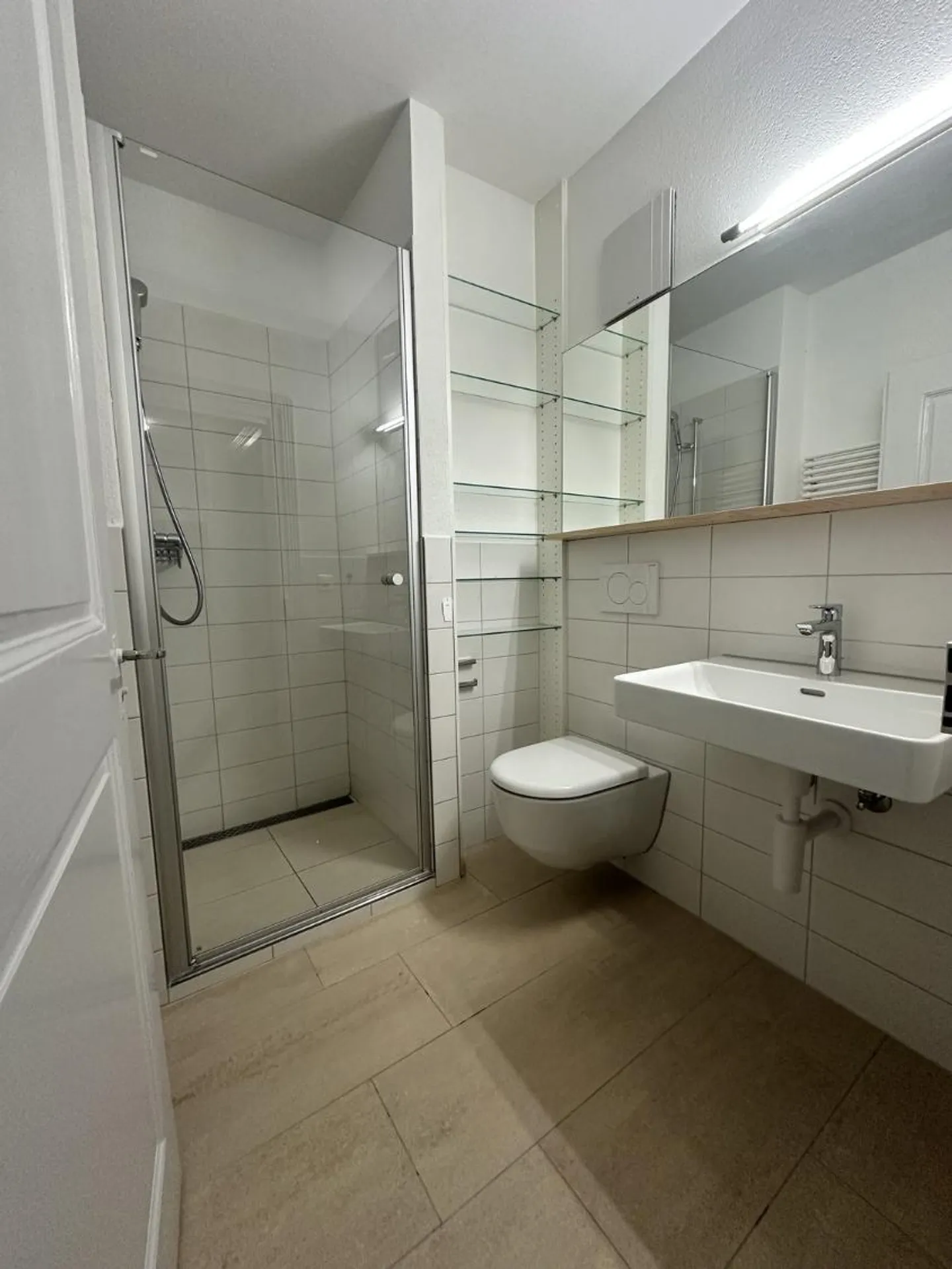 Magnificent 2.5-room apartment on the 3rd floor - Photo 5 of 6