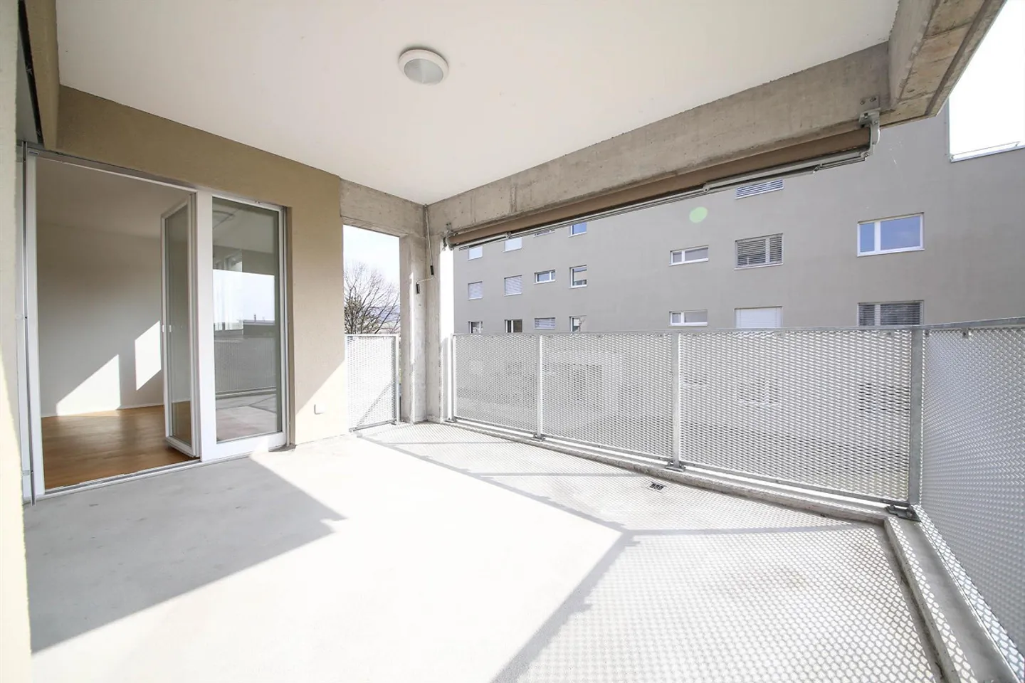 Geräumige Wohnung mit Balkon - Foto 7 von 9