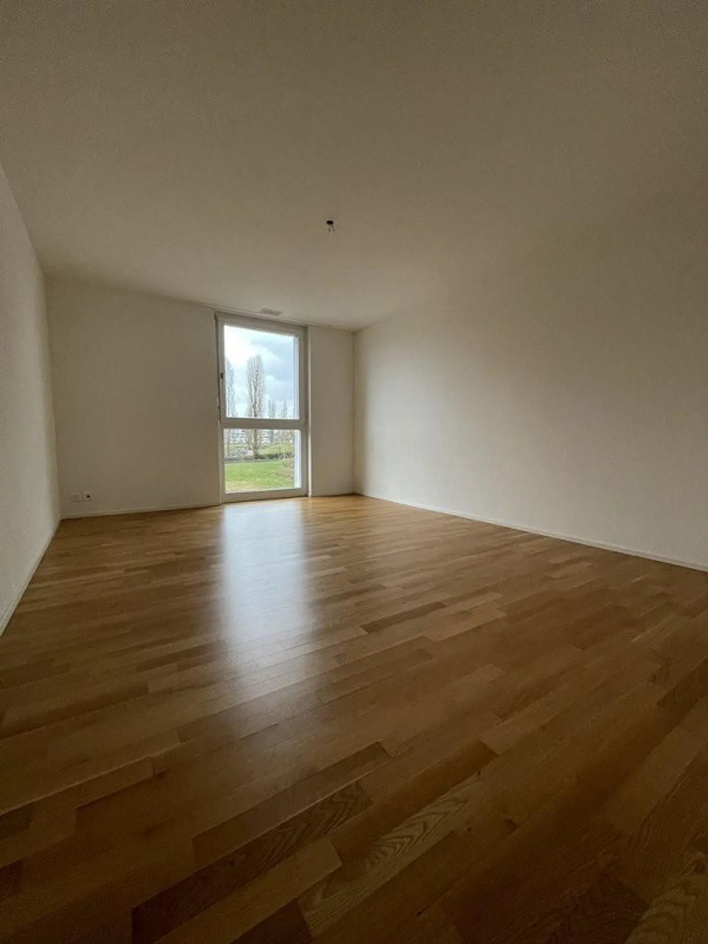 Living with charm between culture and shopping - Photo 4 of 8