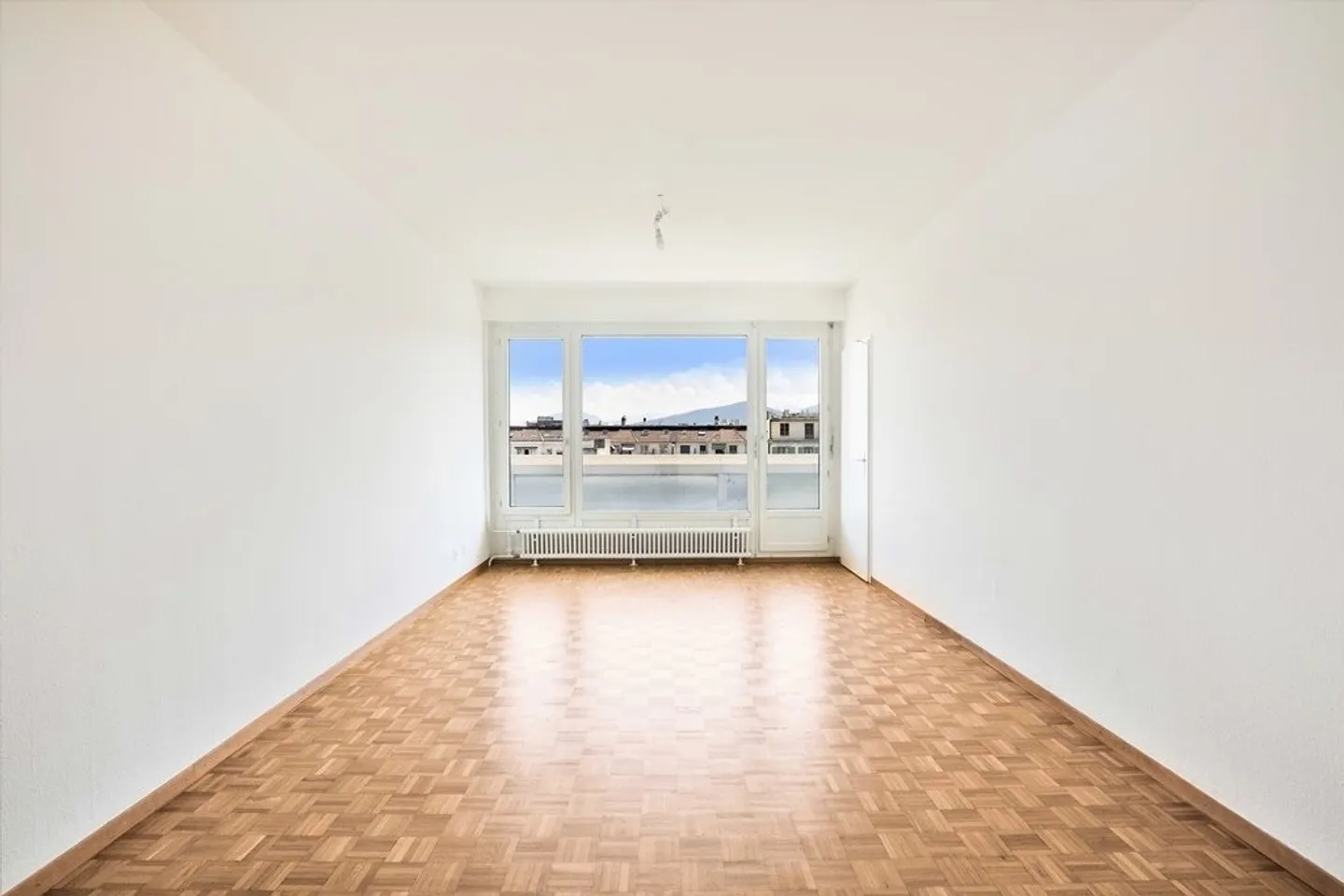 Beautiful apartment in the heart of the Servette district - Photo 5 of 10